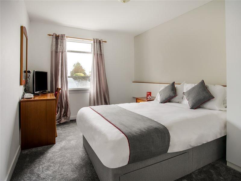 Oyo Glenpark Hotel, Ayr Central Екстериор снимка