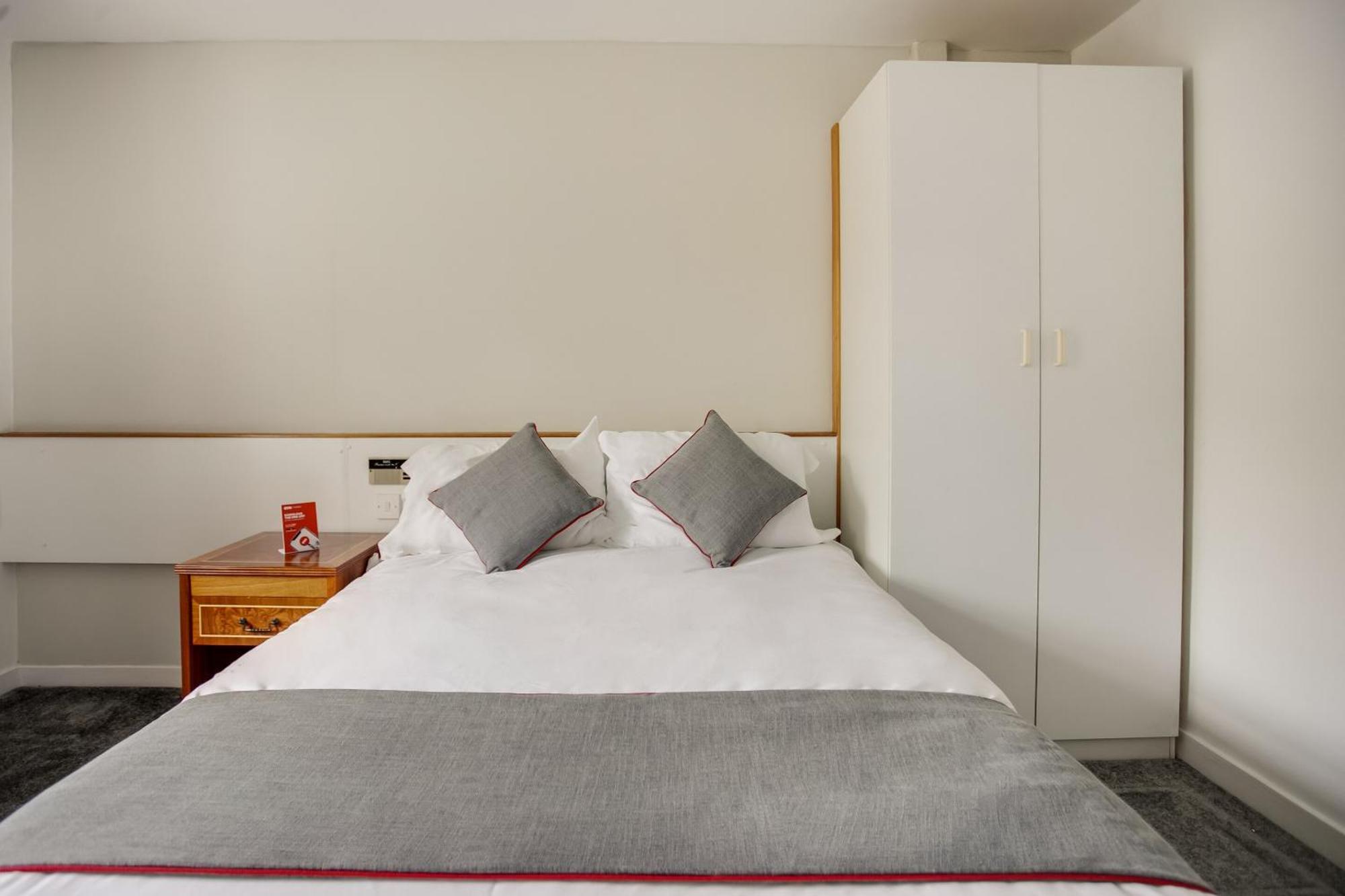 Oyo Glenpark Hotel, Ayr Central Екстериор снимка