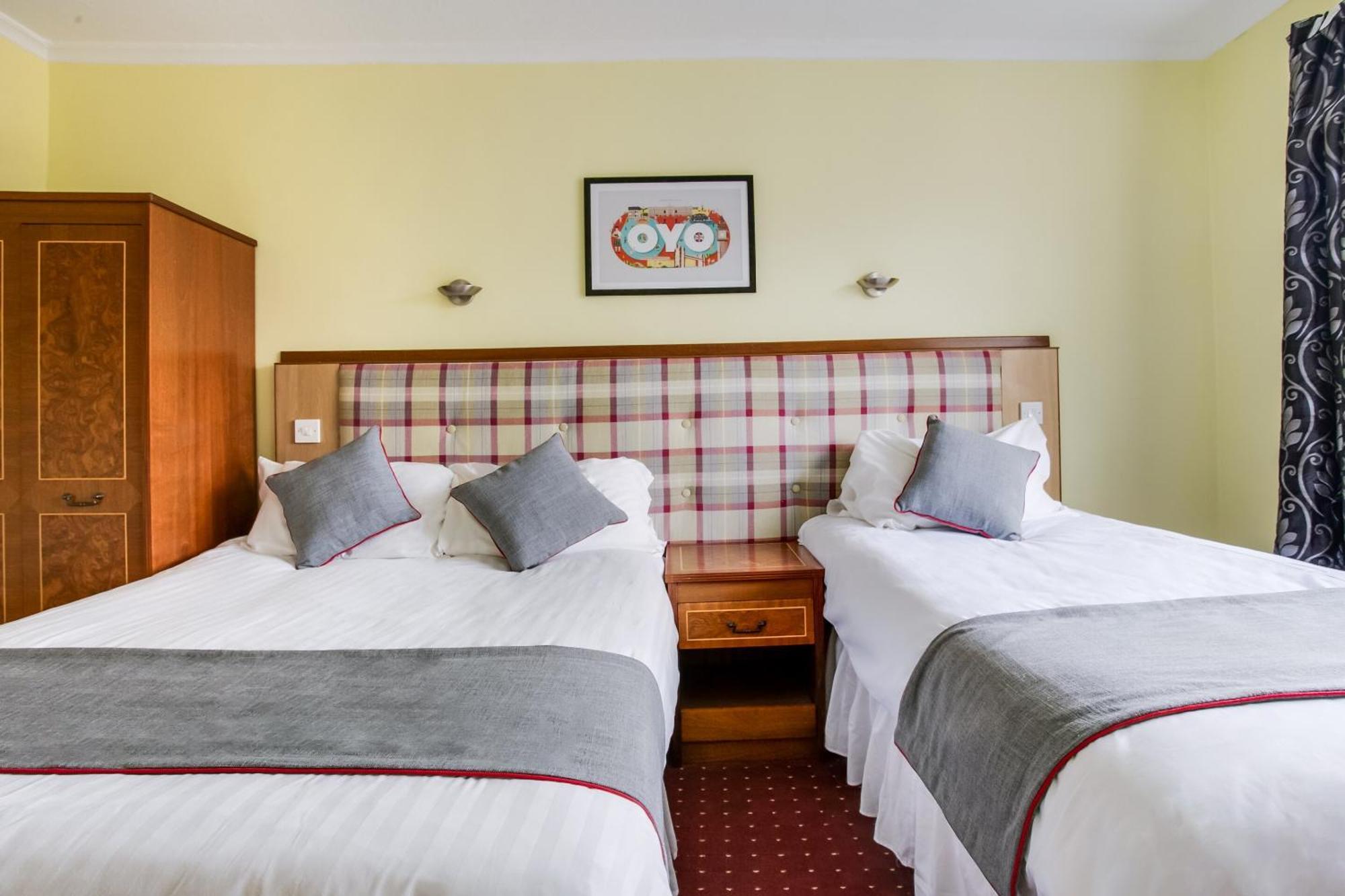 Oyo Glenpark Hotel, Ayr Central Екстериор снимка