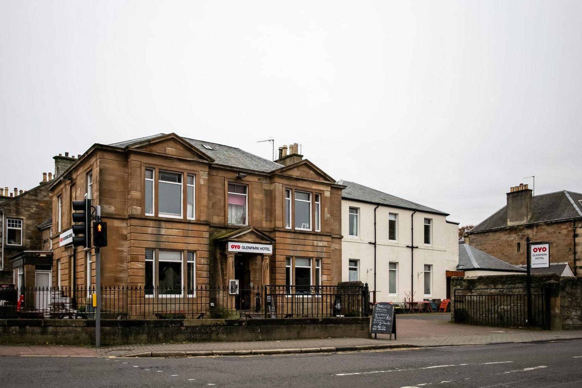 Oyo Glenpark Hotel, Ayr Central Екстериор снимка
