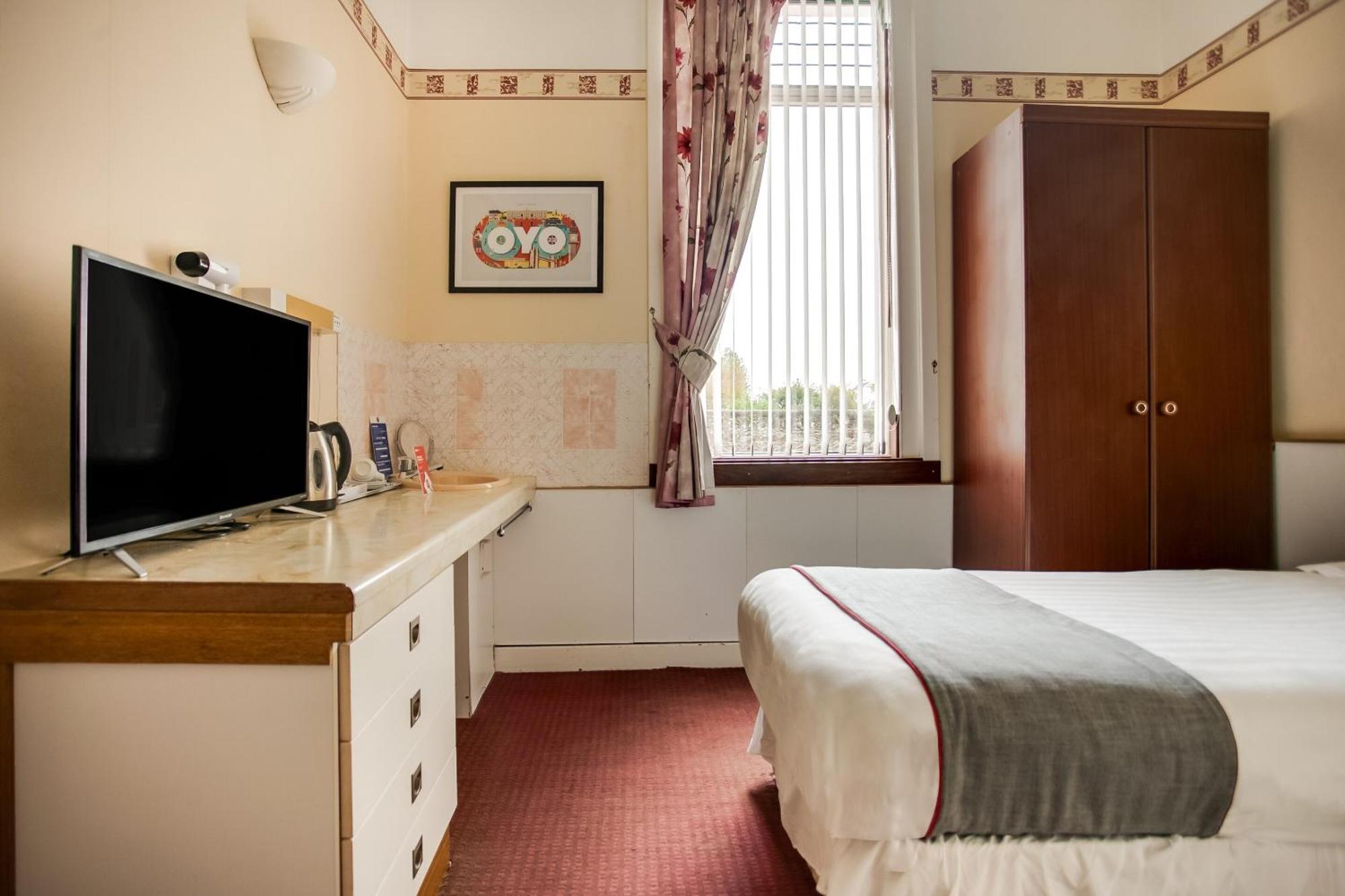 Oyo Glenpark Hotel, Ayr Central Екстериор снимка
