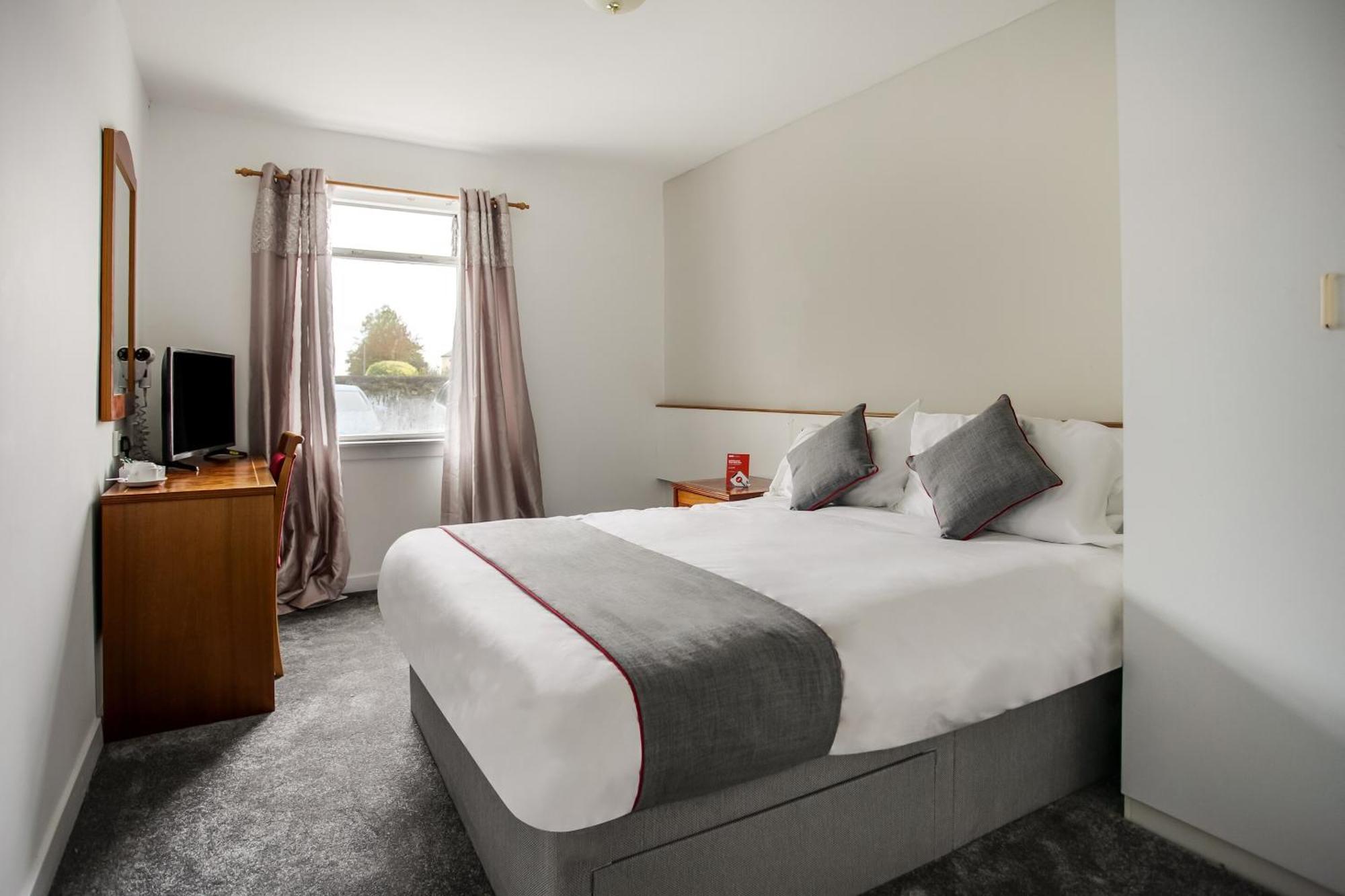 Oyo Glenpark Hotel, Ayr Central Екстериор снимка