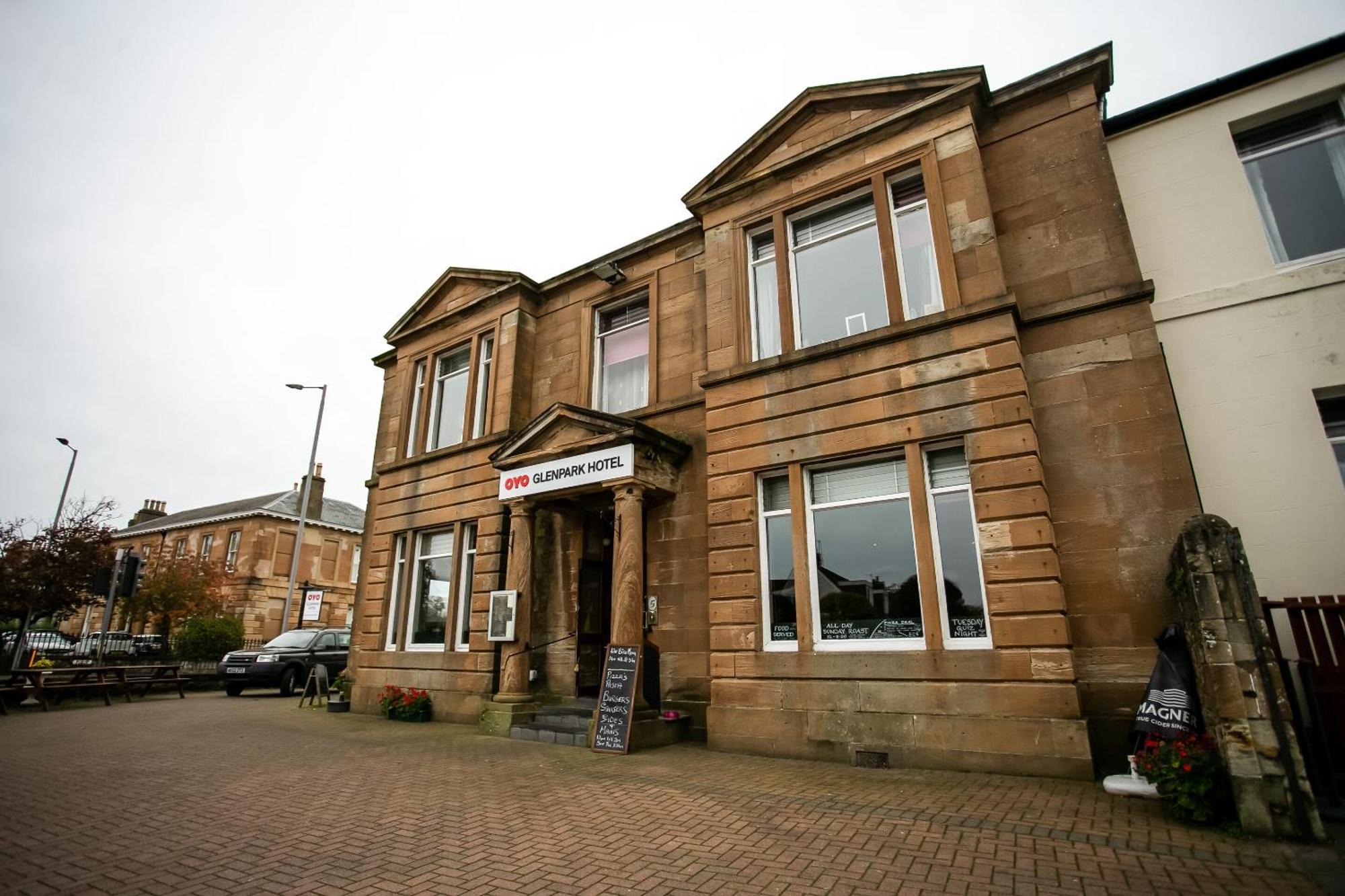 Oyo Glenpark Hotel, Ayr Central Екстериор снимка