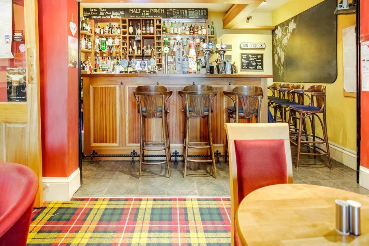 Oyo Glenpark Hotel, Ayr Central Екстериор снимка